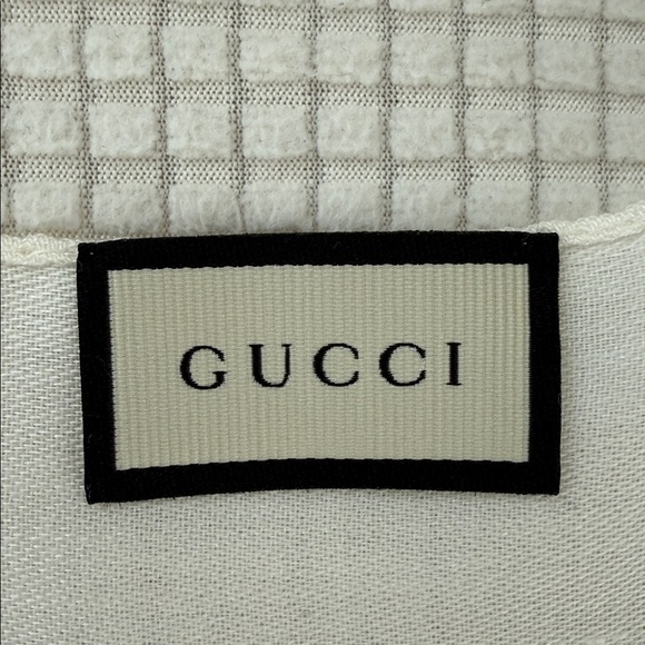 Gucci GG White Logo Scarf NWT - Picture 9 of 11